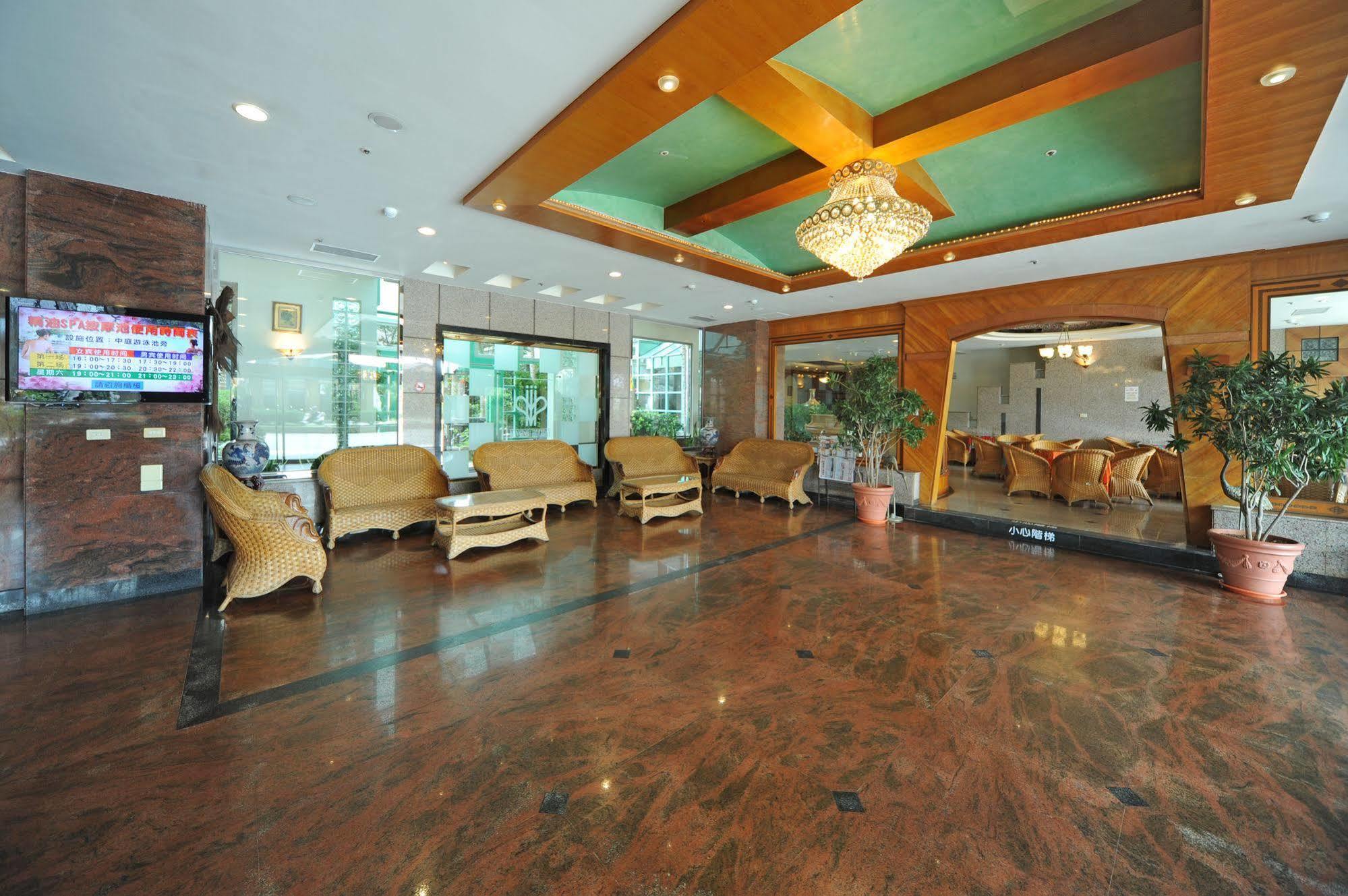 Kenting Holiday Hotel Heng-ch'un Exterior foto